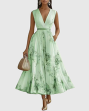 Édith Ravencombe | Floral Pleated Midi Dress with Deep V-Neck
