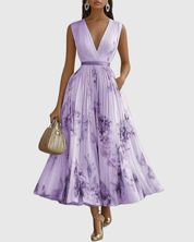 Édith Ravencombe | Floral Pleated Midi Dress with Deep V-Neck