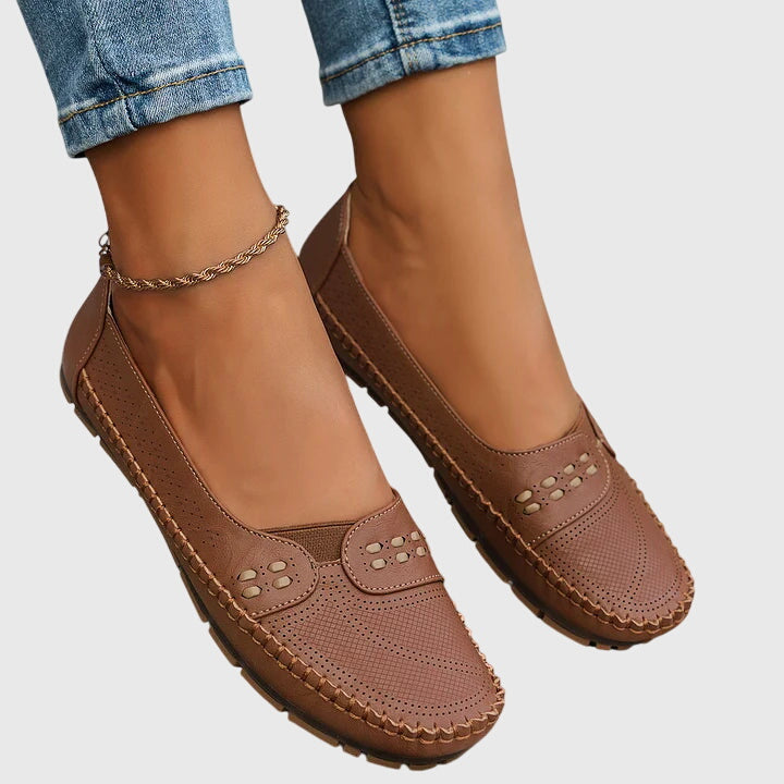 Marguerite Delvaux | Beige Orthopedic Slip-On Flats