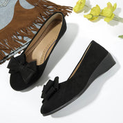 Amélie Tourneau | Black Bow Detail Suede Ballet Flats
