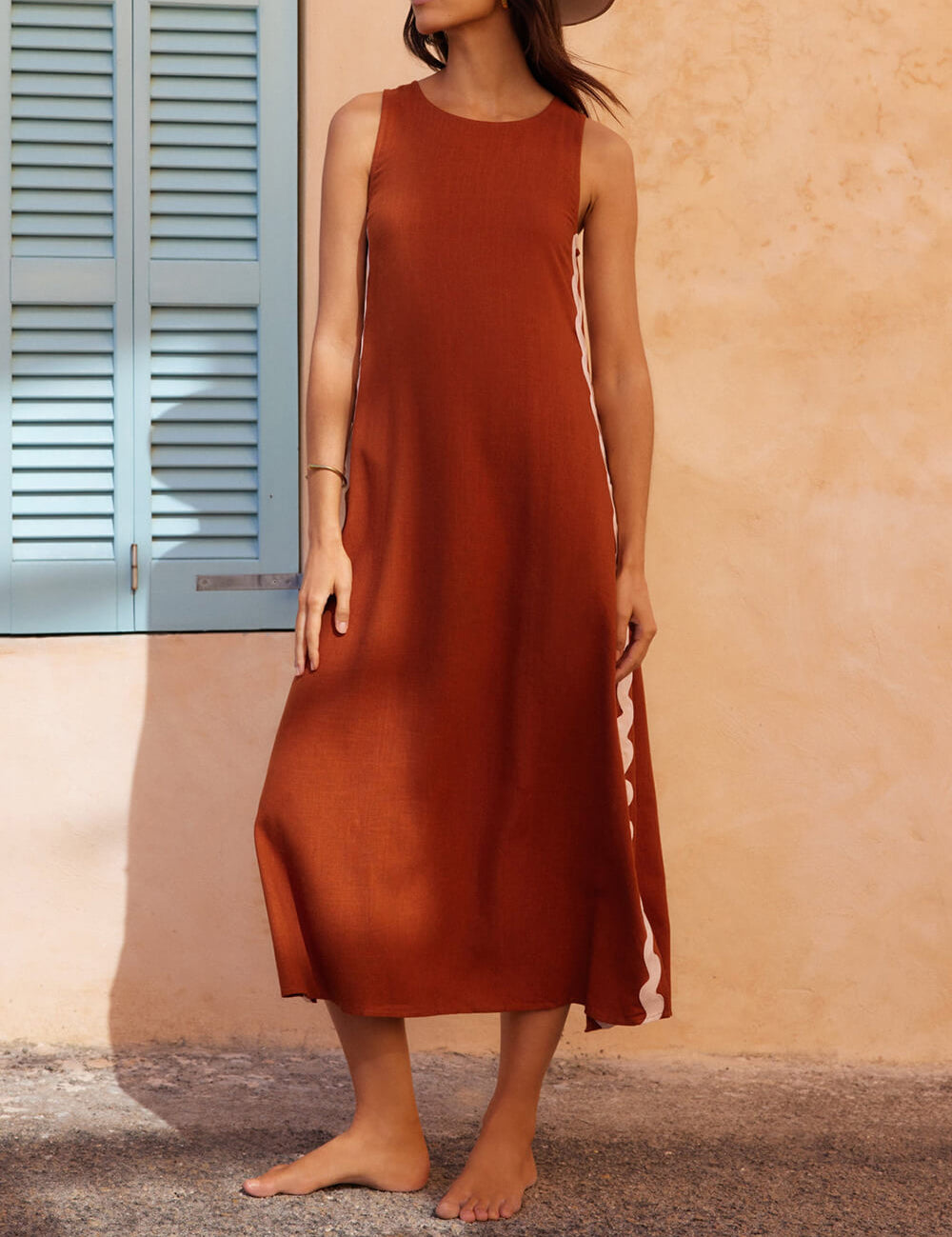 Théodora Vanbright | Black Sleeveless Maxi Dress with Wavy Contrast Side Trim