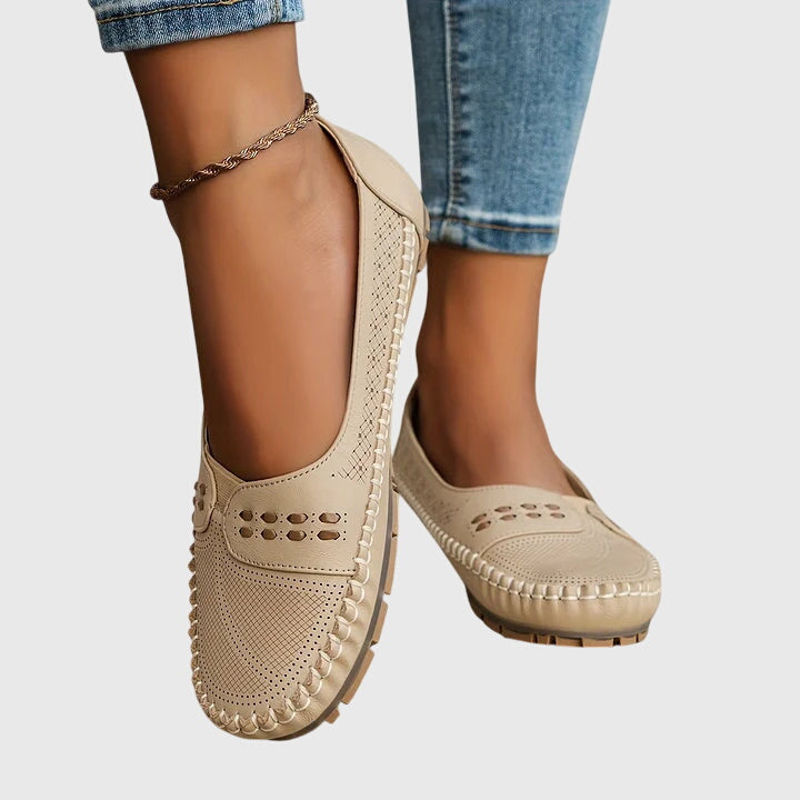 Marguerite Delvaux | Beige Orthopedic Slip-On Flats
