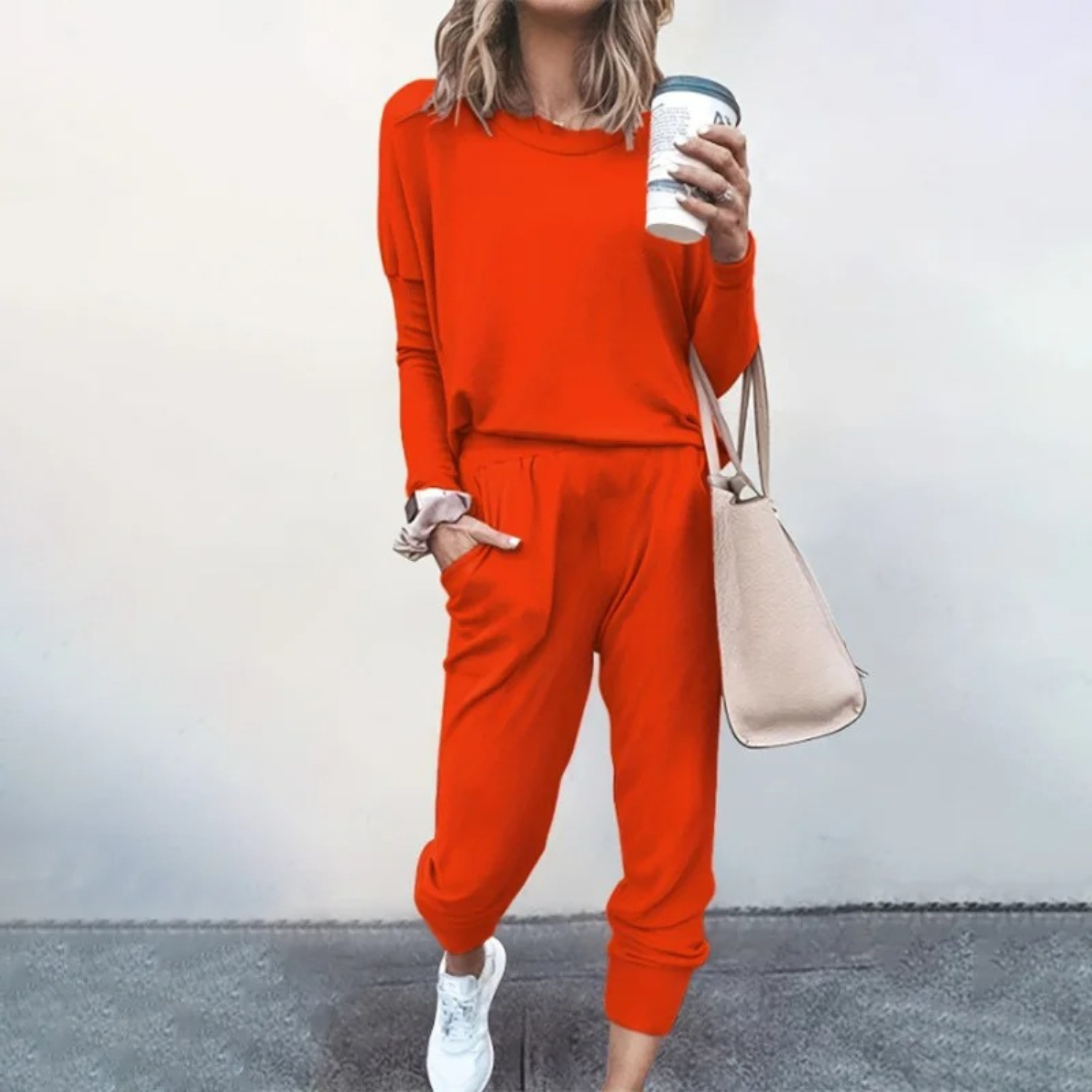 Ellisande Vaumont | Pink Relaxed Jogger Two-Piece Lounge Set