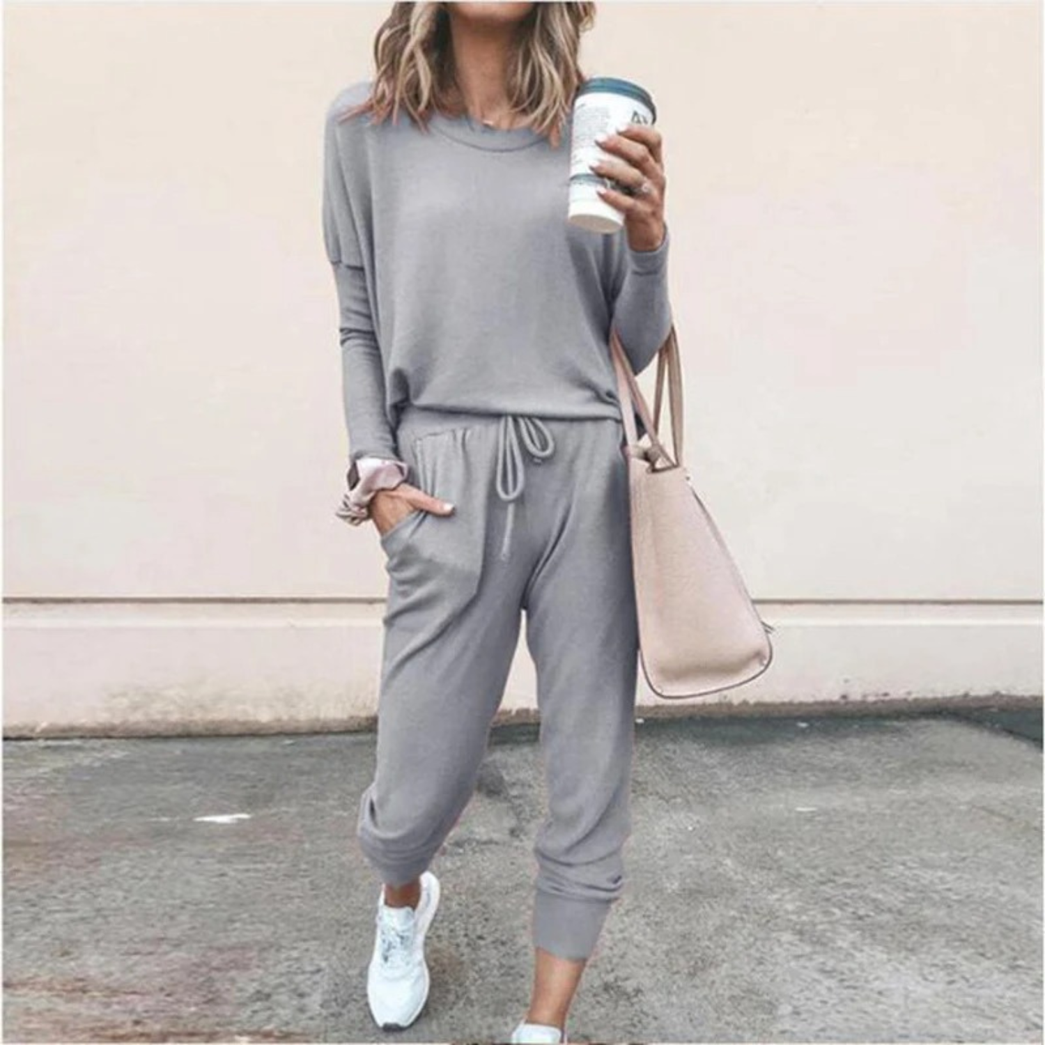 Ellisande Vaumont | Pink Relaxed Jogger Two-Piece Lounge Set