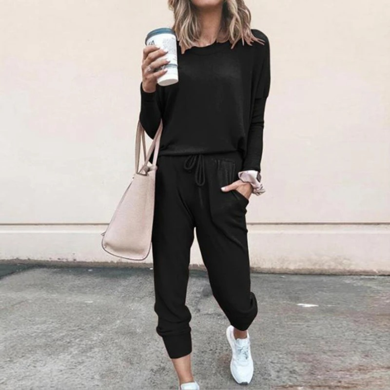 Ellisande Vaumont | Pink Relaxed Jogger Two-Piece Lounge Set