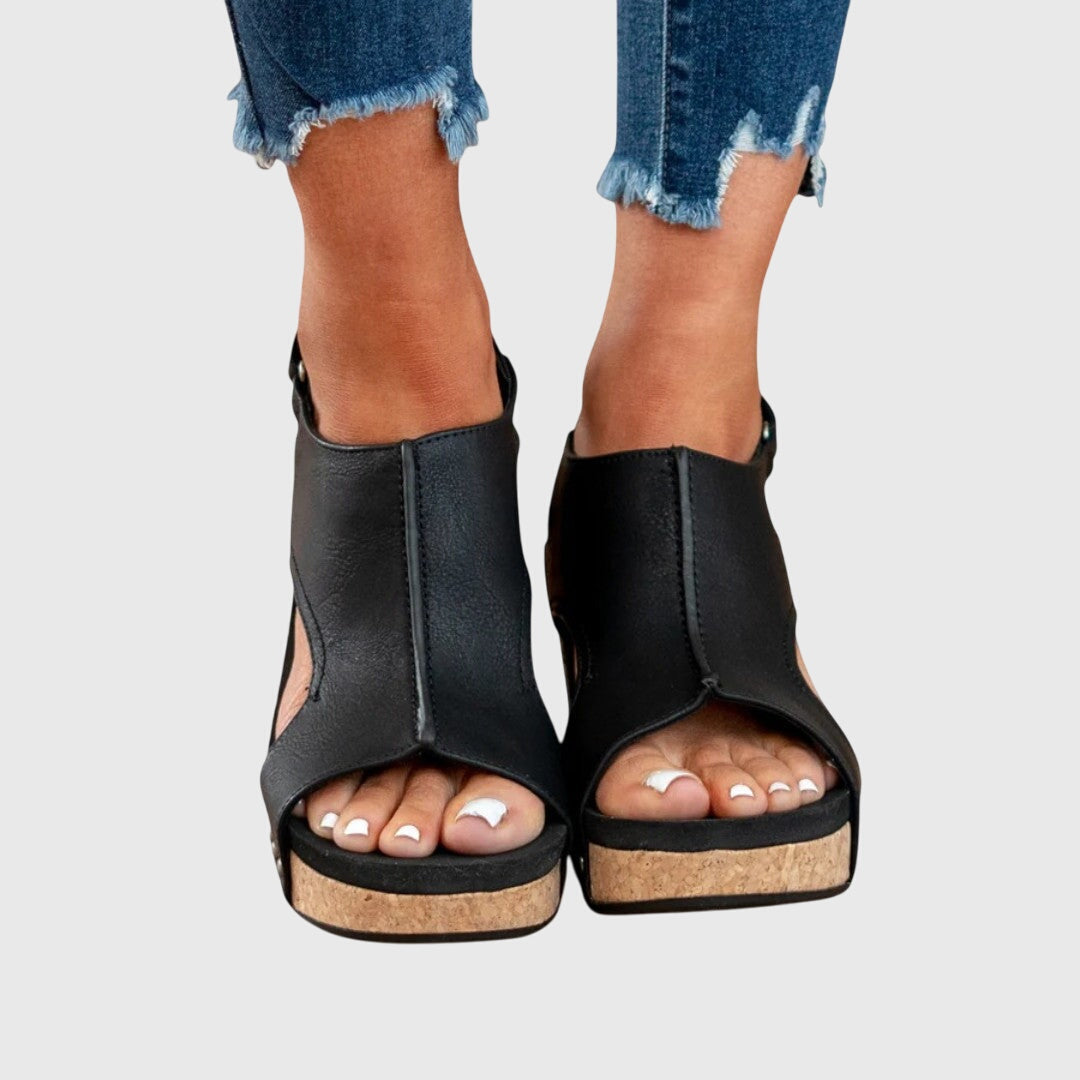 Vivienne Lacroix | Orthopedic Wedge Sandals in Taupe