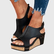 Vivienne Lacroix | Orthopedic Wedge Sandals in Taupe