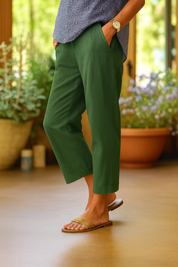 Elspeth Vauverne | White Cropped Linen Trousers