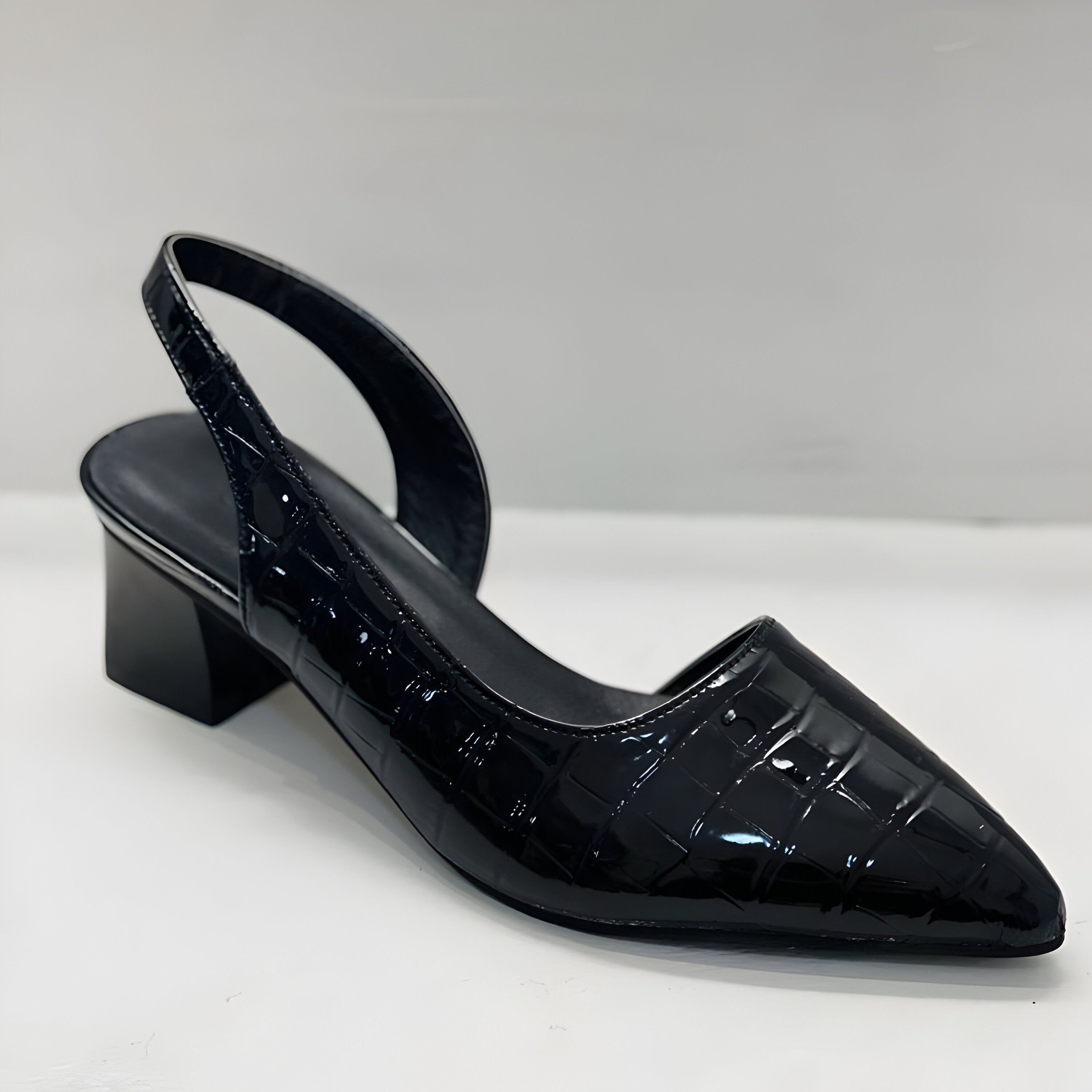Elodie Vanthorpe | Black Patent Pointed-Toe Slingback Low Heels
