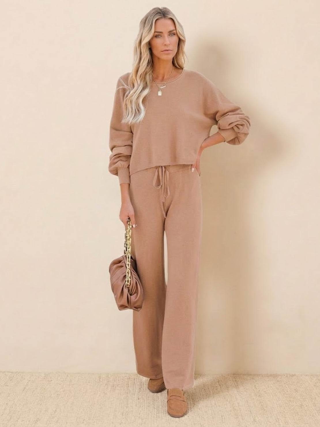 Elaine Vauclair | Cropped Sweatshirt & Wide-Leg Pants Lounge Set in Camel