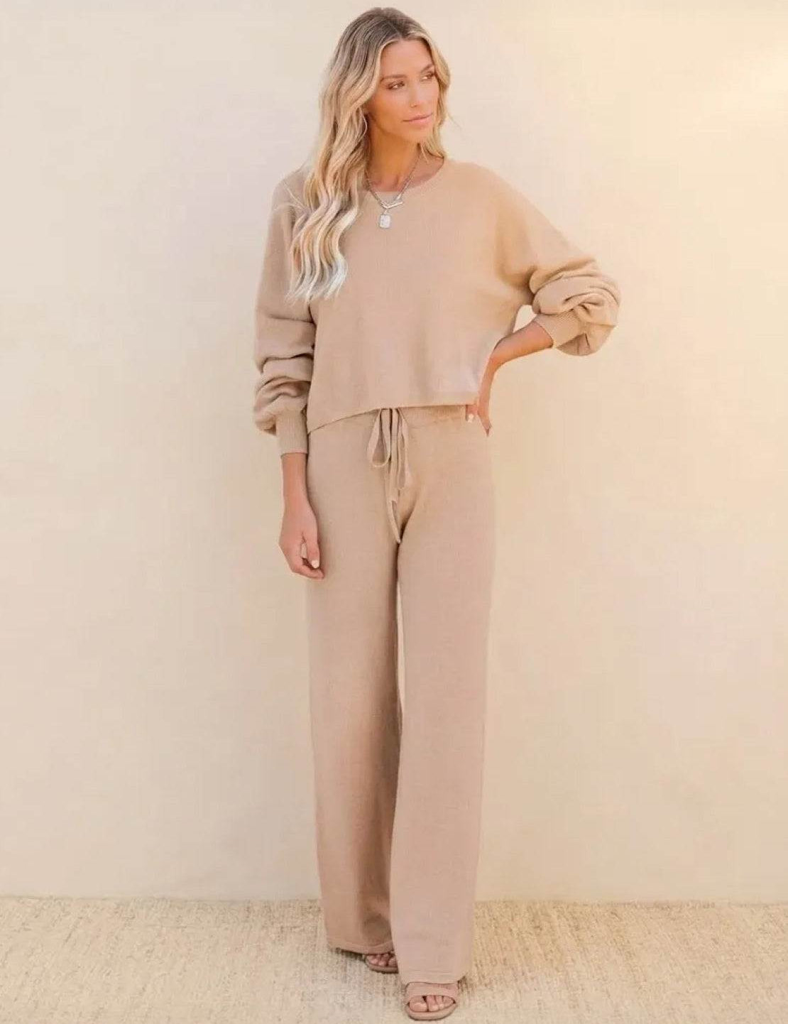 Round_Neck_Loose_Fit_Cozy_Two-Piece_Set_f26bae20-31f0-4e39-a7a7-1797157ff5e1.jpg