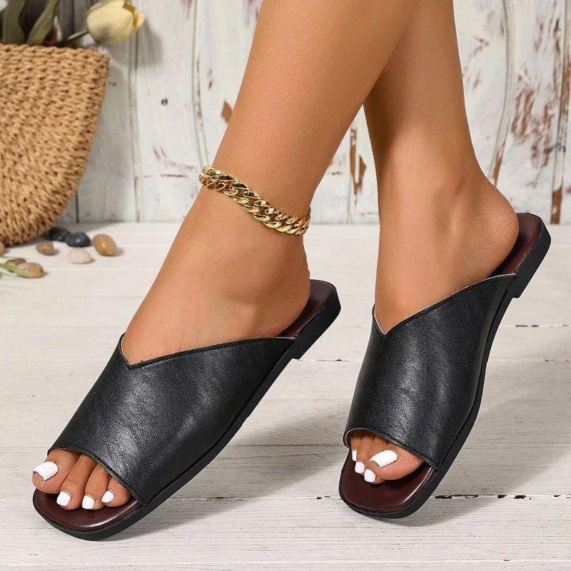 Natasha Ellermonde | Black Flat Open-Toe Slide Sandals