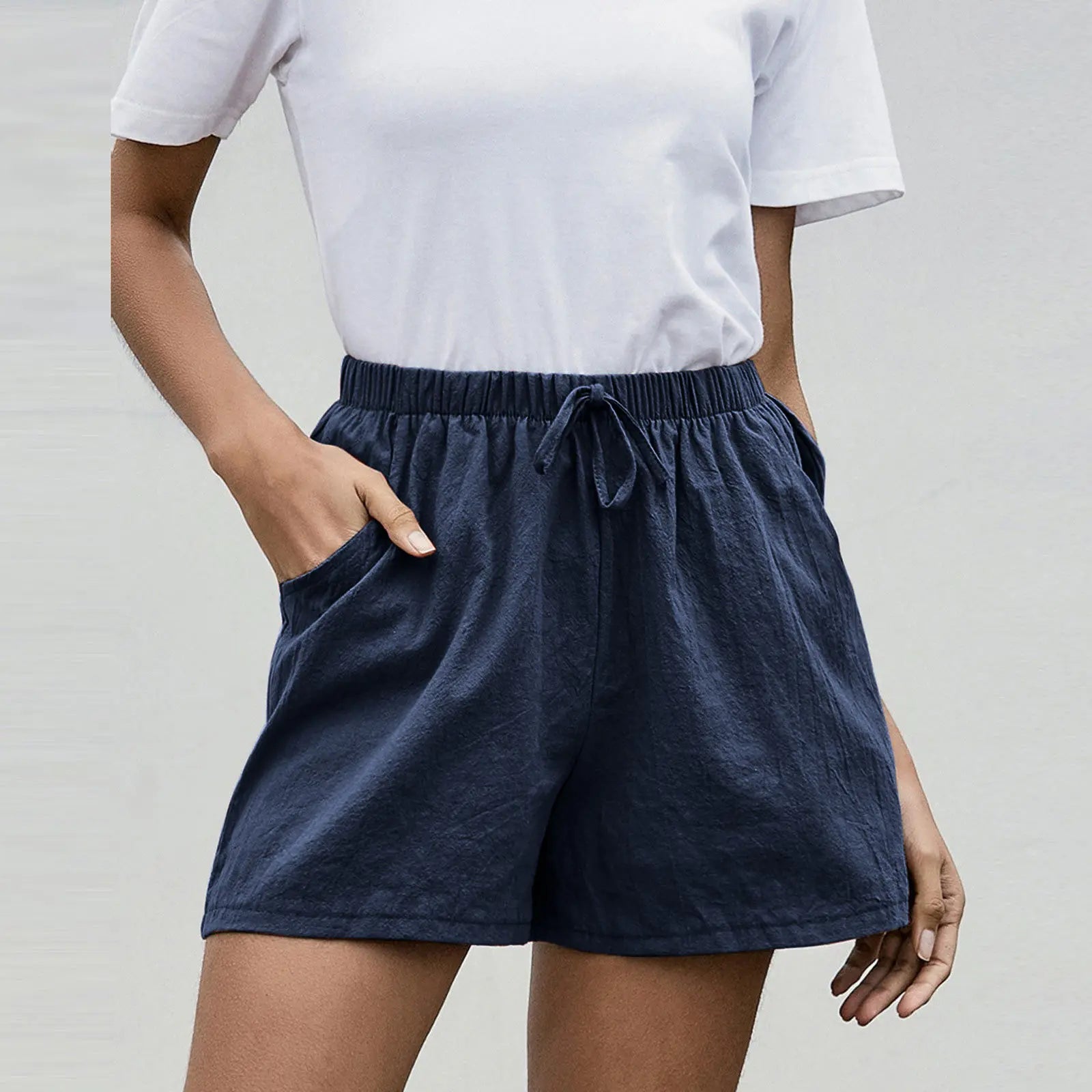 Aurelie Fontevraud | Casual Linen Shorts with Drawstring Waist