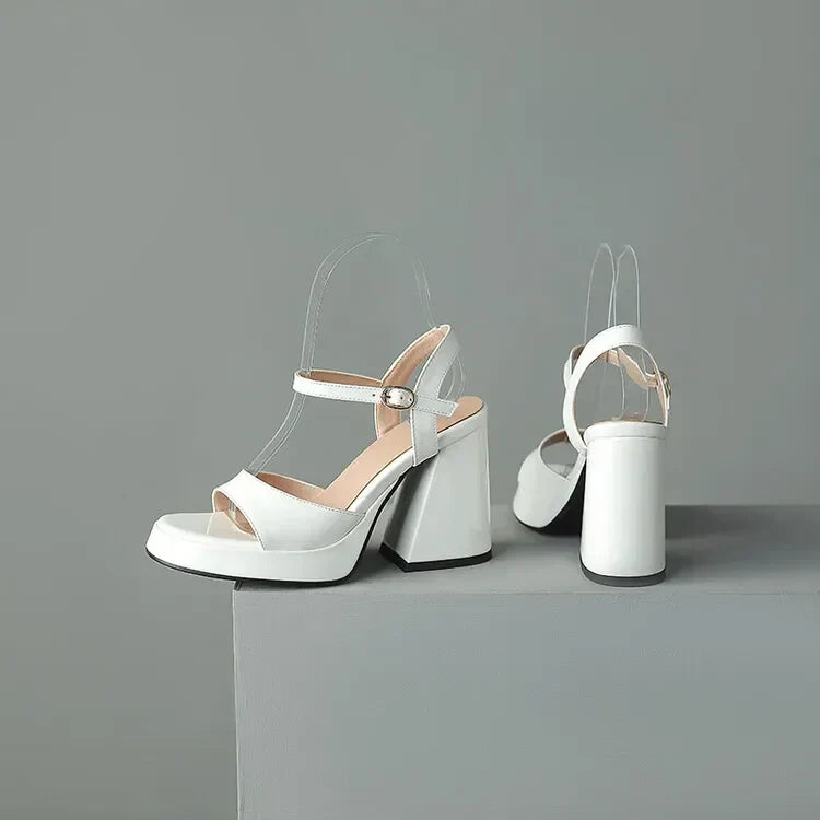 Éloïse Chantbourne | Yellow Patent Block Heel Sandals