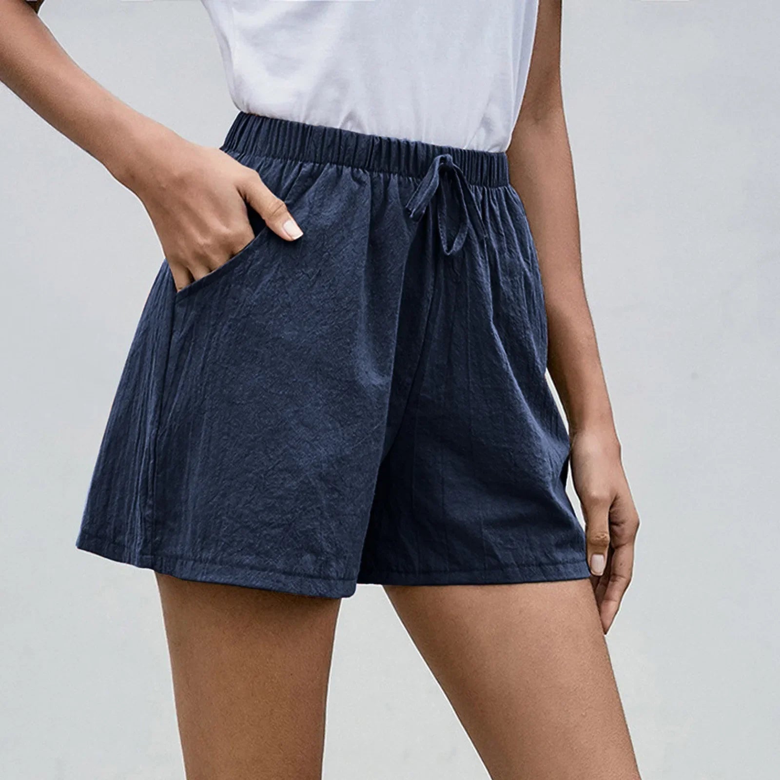 Aurelie Fontevraud | Casual Linen Shorts with Drawstring Waist