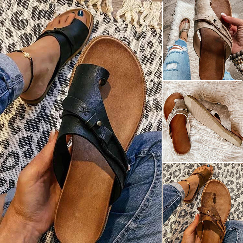 Séverine Fontaine | Flat Toe Ring Sandals in Black Boho Slide
