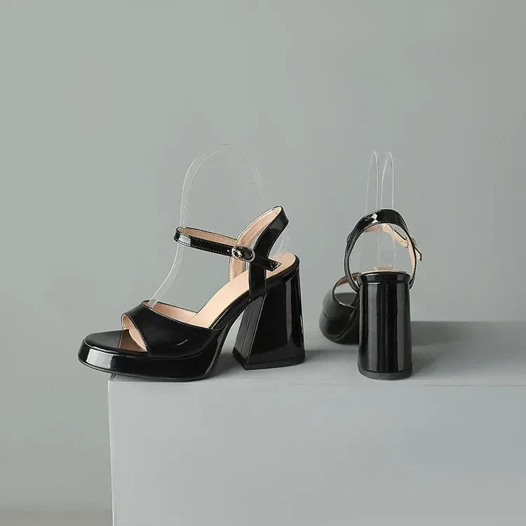 Éloïse Chantbourne | Yellow Patent Block Heel Sandals