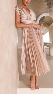 Viviana Chesterleigh | Rose Pleated V-Neck Midi Dress