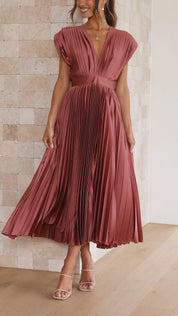 Viviana Chesterleigh | Rose Pleated V-Neck Midi Dress