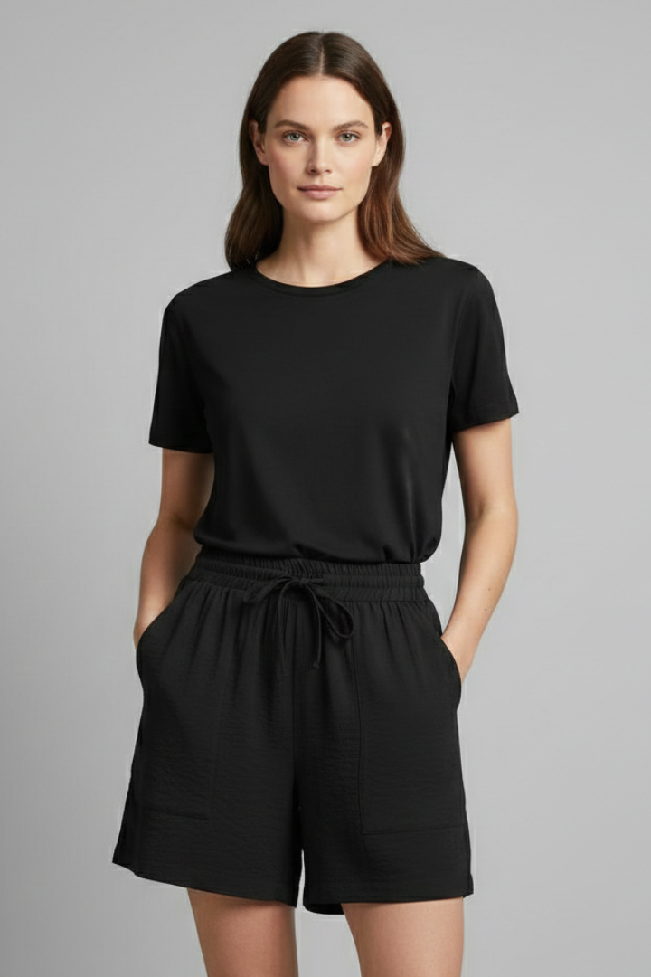 Aurore Villeneuve | Women's Black Elastic Waist Drawstring Shorts