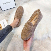 Elienne Voscraft | Plush Sherpa Moccasin Flats in Cream