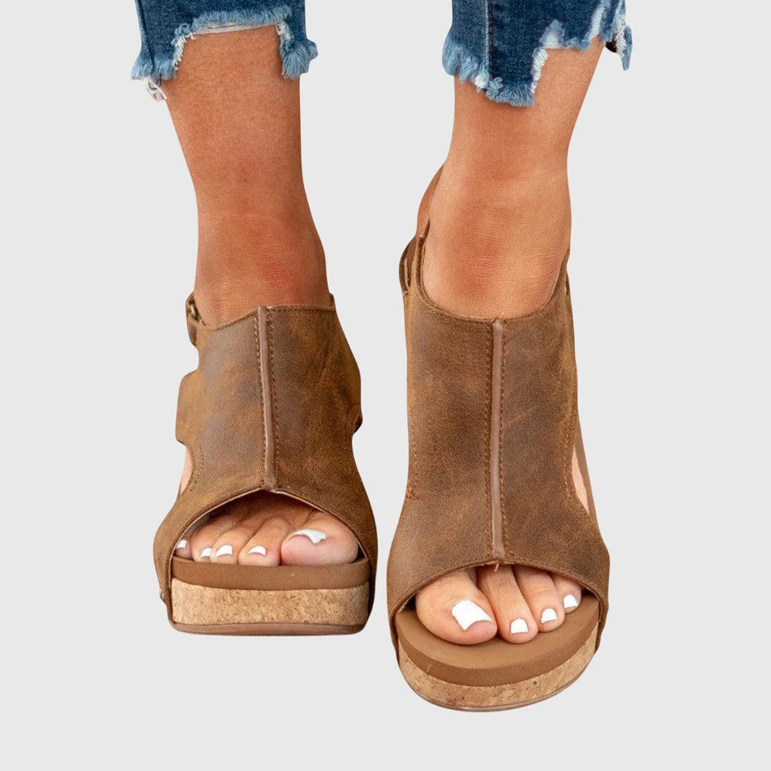 Vivienne Lacroix | Orthopedic Wedge Sandals in Taupe