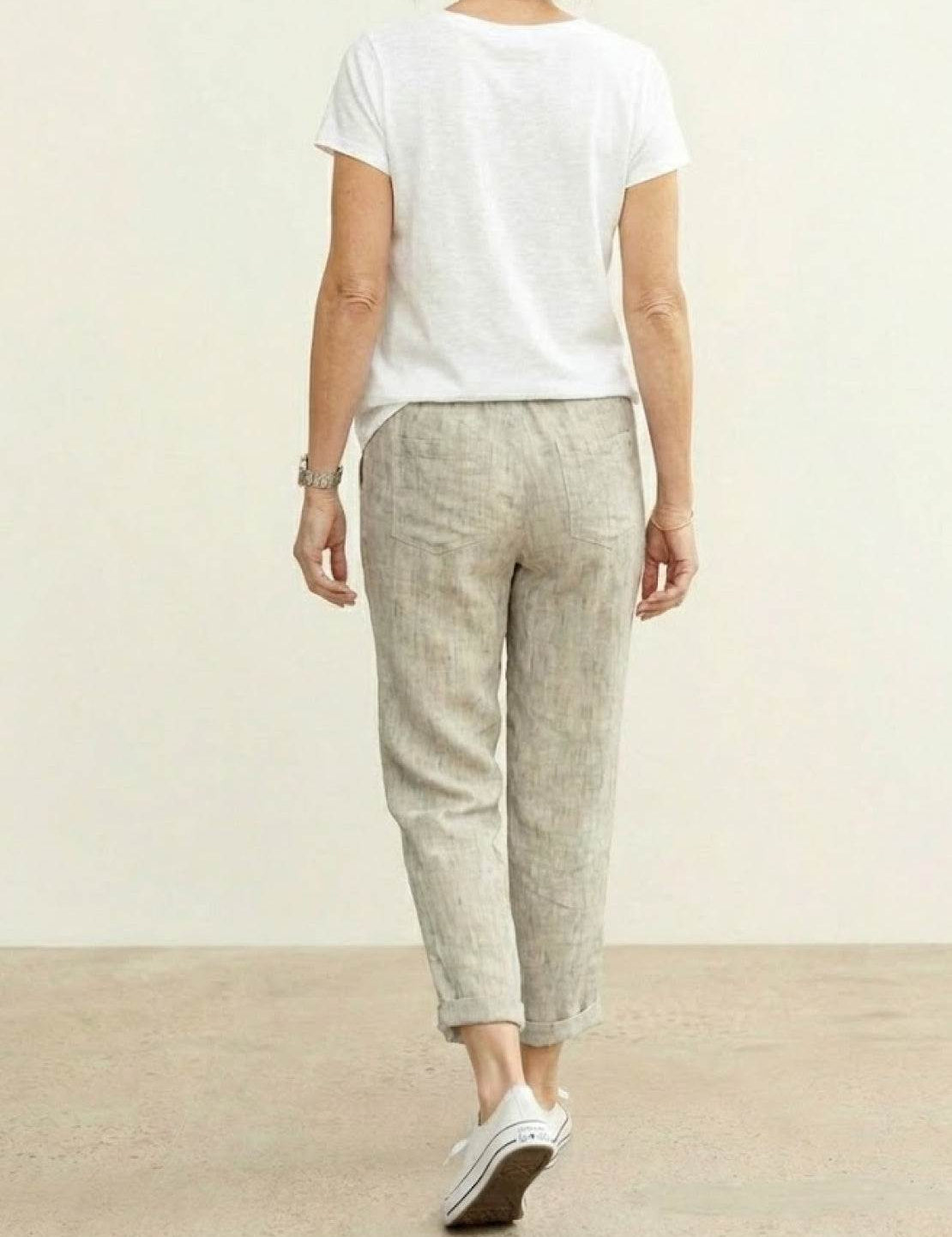 breezy-relaxed-fit-straight-pants-02_58651896-d016-4bd0-834b-e58fcd22d5c2.jpg