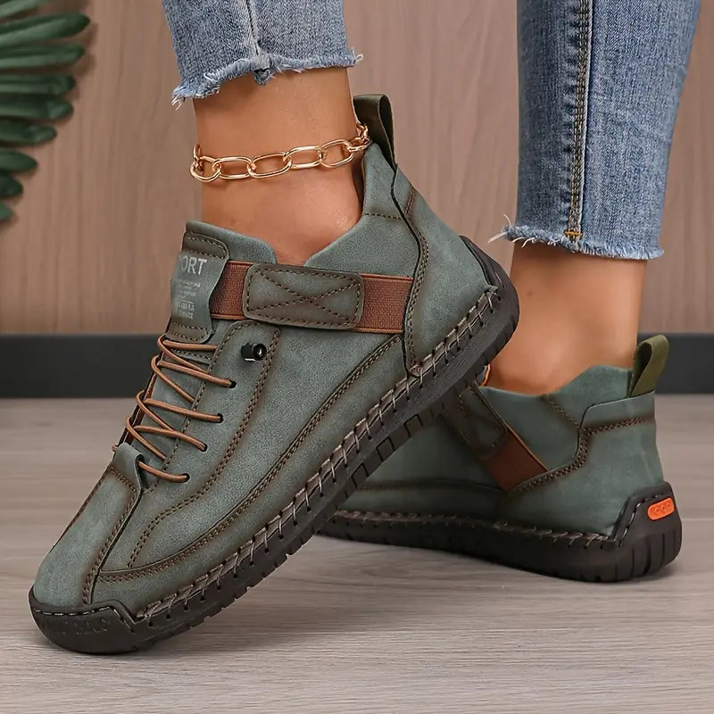 darkgreen2_fd9d3120-9784-4d89-a054-f7e1df0b1221.webp
