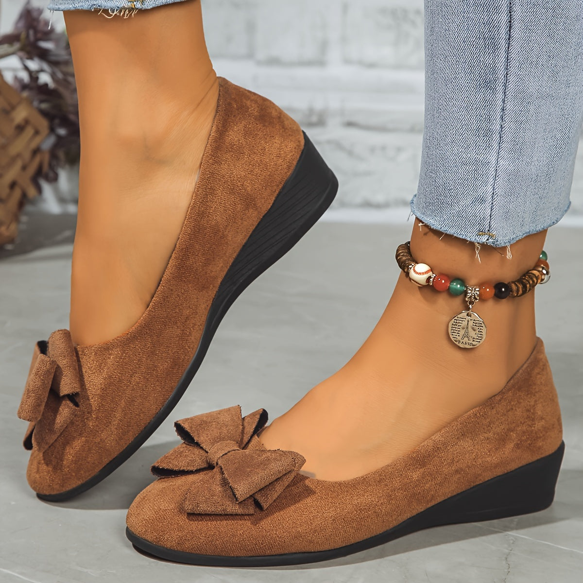 Amélie Tourneau | Black Bow Detail Suede Ballet Flats