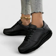 Eleanora Montpellier | White Platform Lace-Up Sneakers