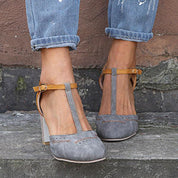 Vivienne Hartcourt | Two-Tone Orthopedic Block Heel Pumps